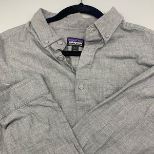 Patagonia Mens M Blue Denim Style Button Down Shirt Size L (255)